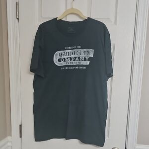 Abercrombie & Fitch Men's Dark Green Graphic Tee